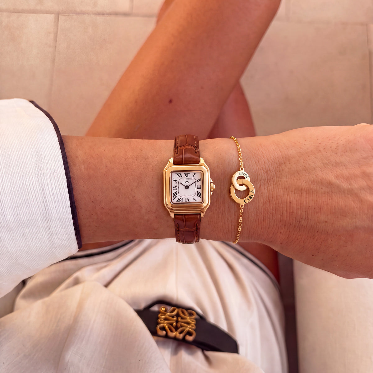Uhr ~ Europa LEDER Gold-Weiß