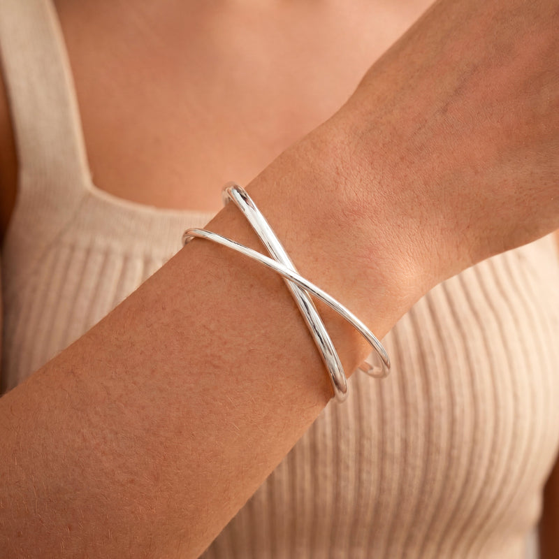 Doppelt gedrehter Cuff-Armreif