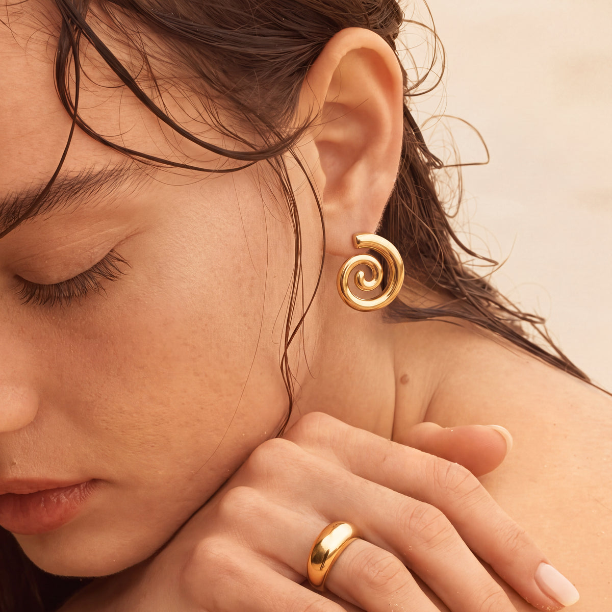 Boucles d’oreilles spirale ondulée
