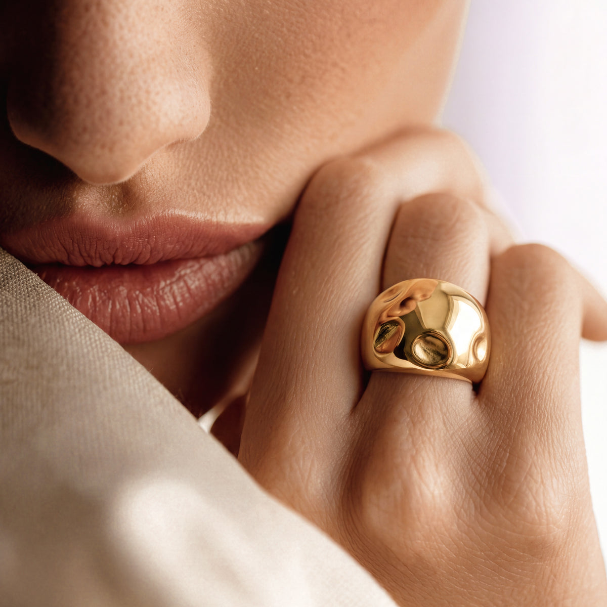 Bague à anneau épais