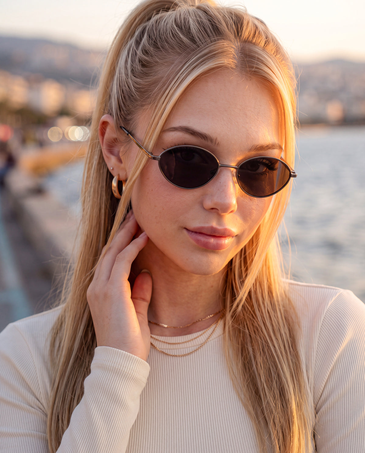 Lunettes de soleil pour femme Loop ~ gris-noir