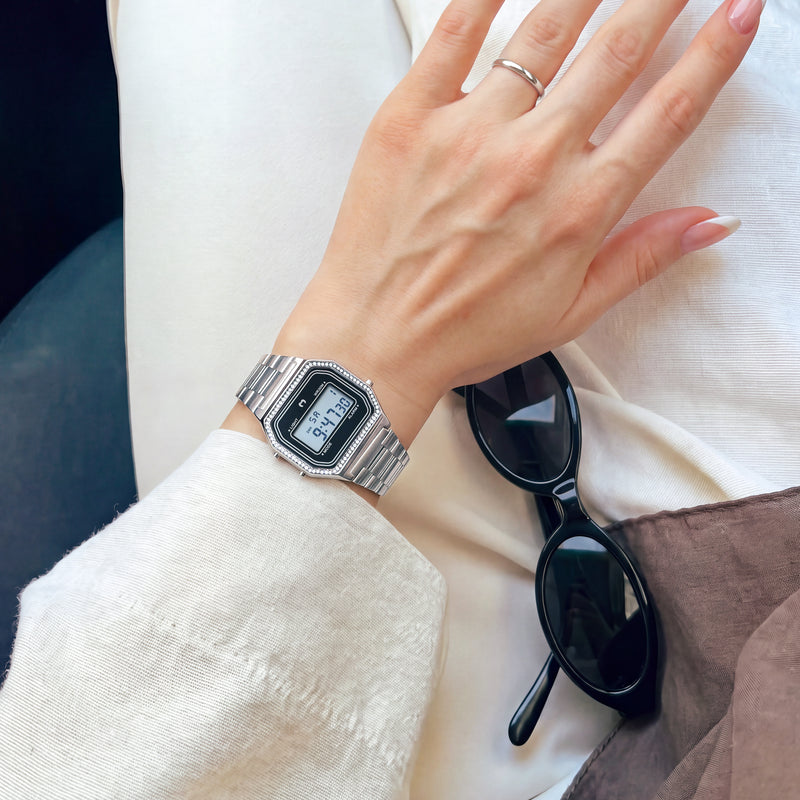Vintage-Glitzer-Digitaluhr ~ Silber