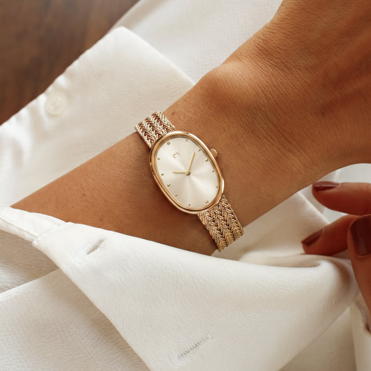 Montre Vintage Royale ~ Gold