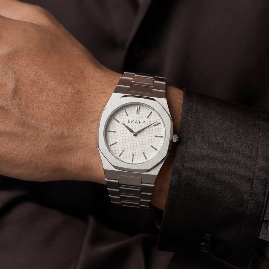 Empire ~ Silber-weiße Uhr BRAVE