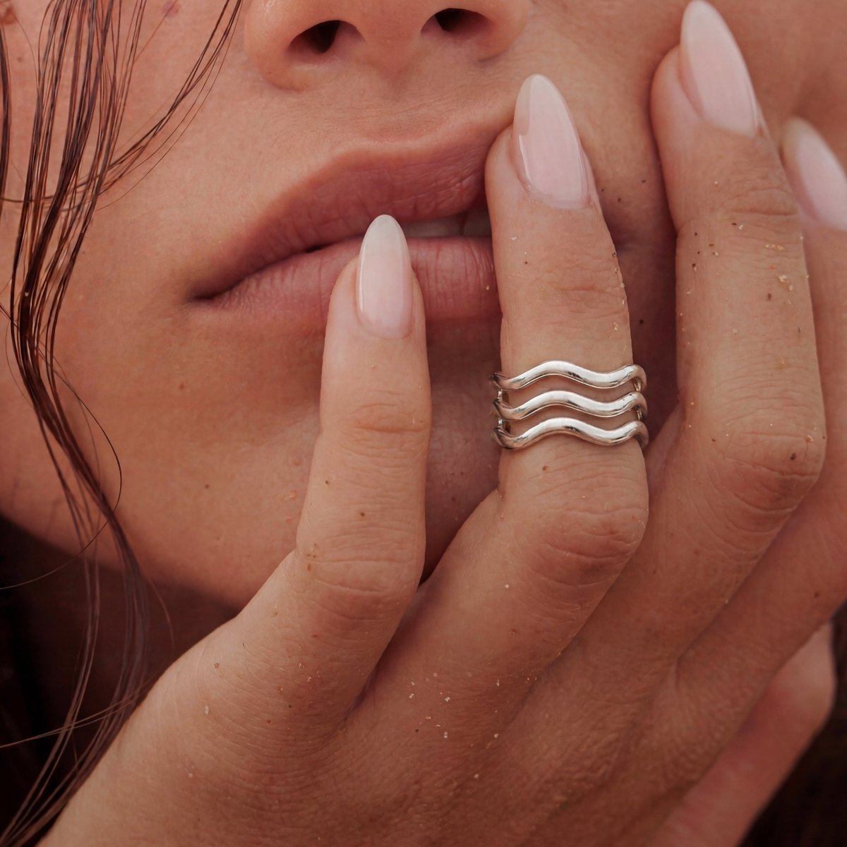 Anillo Bandas Onduladas - LePetiteMarie