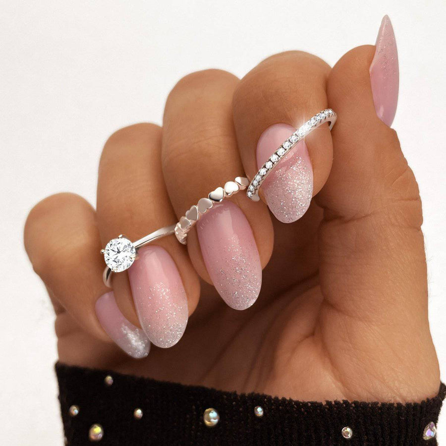 Anello con zirconia rotonda