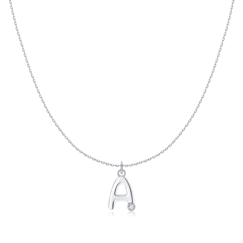 Collier initiale scintillante