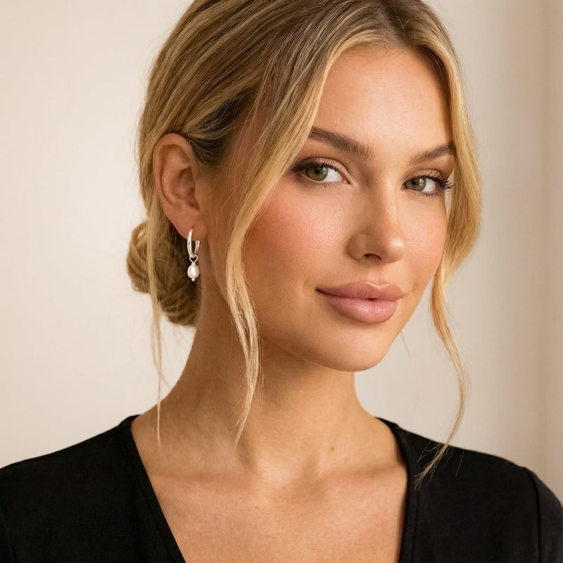 Boucles d’oreilles créoles à perle asymétrique