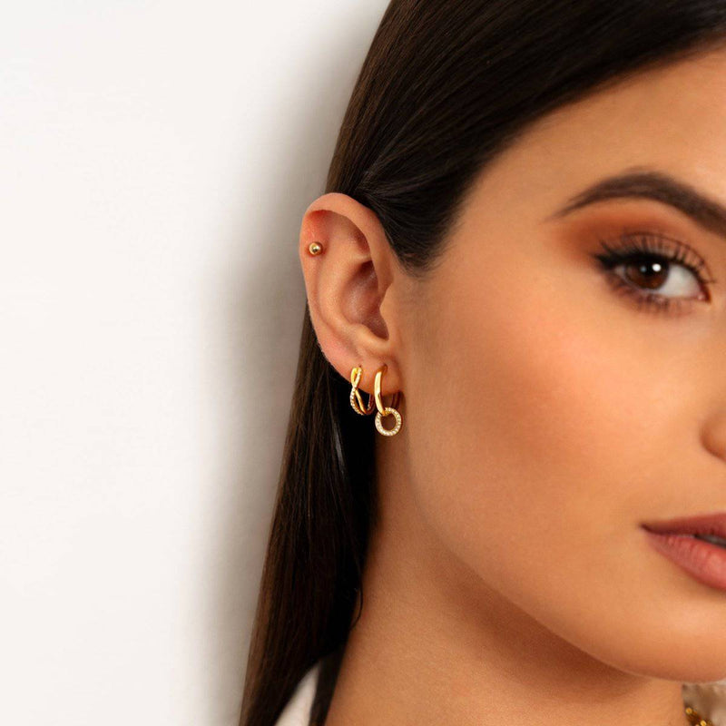 Boucles d’oreilles entrelacées