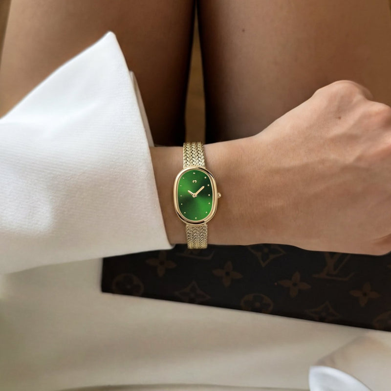 Montre Vintage Royale ~ GoldGreen